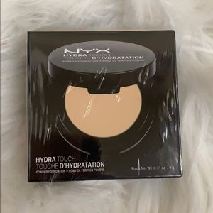 NYX POWDER FOUNDATION